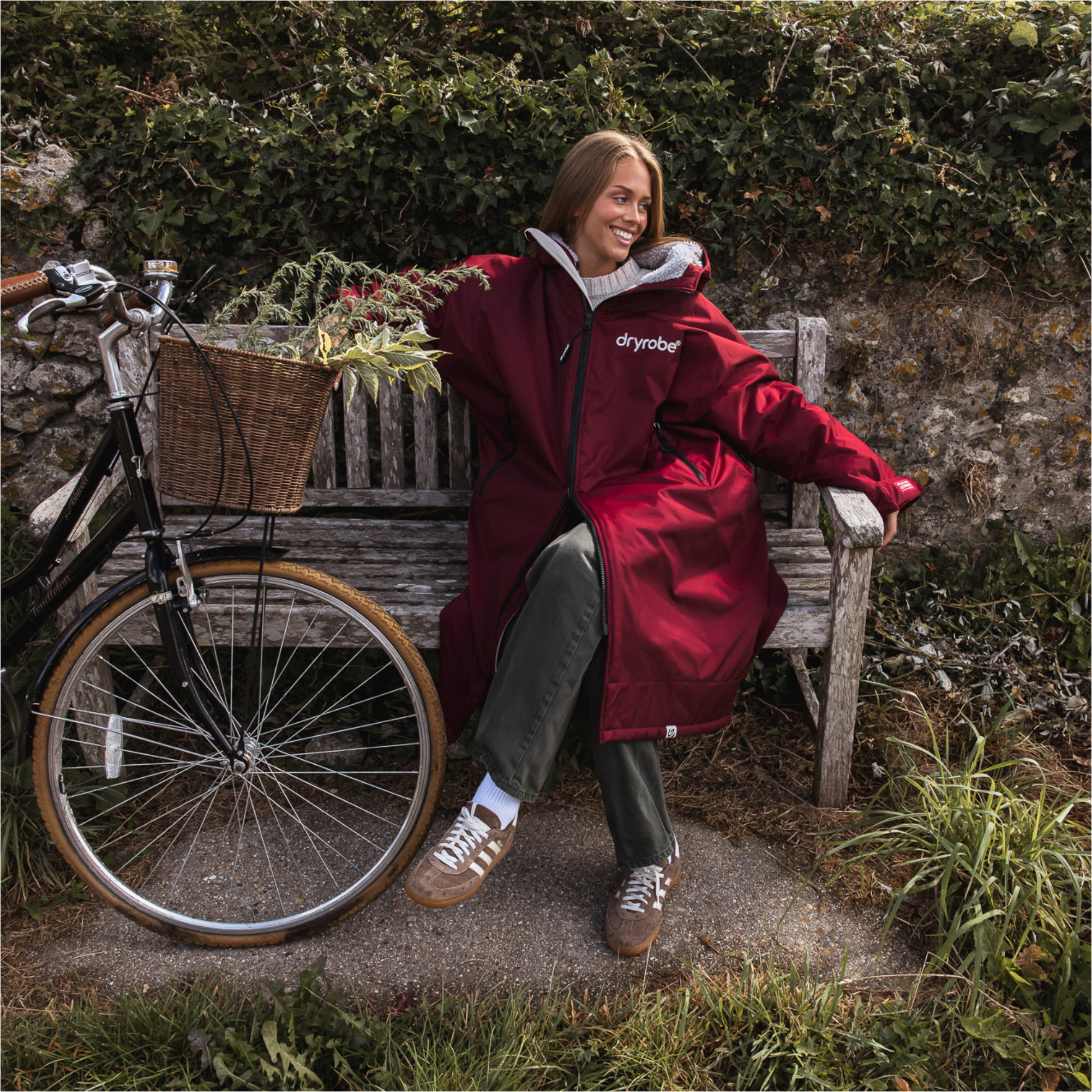 2025 Dryrobe Advance Long Sleeve Changing Robe DALSV3 - Burgundy